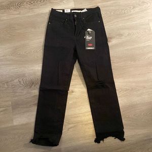 Levis high waisted straight leg NWT***